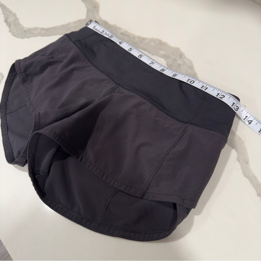 Lululemon Women's Speed Short 4-way Stretch 2.5" Color Black Size 2 - Picture 6 of 9